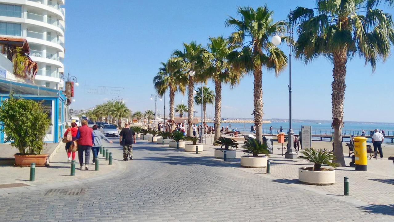 Kave Blue Mackenzie 1 Bdr Flat With Pool Apartamento Larnaca Exterior foto